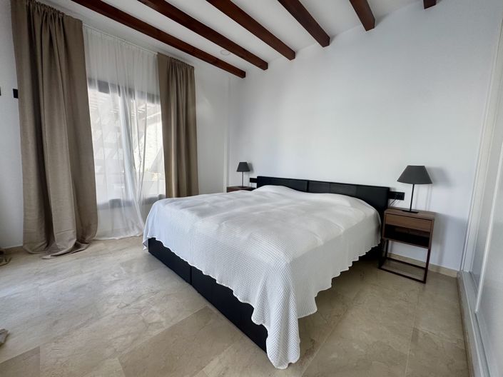 Image No.14-3 Bed Villa for sale