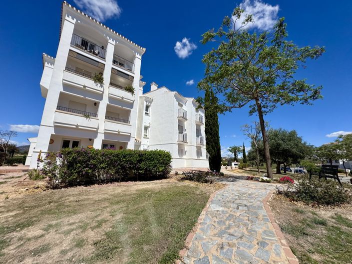 Image No.25-2 Bed Apartment for sale