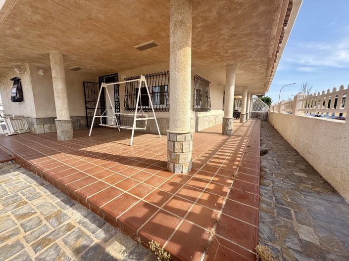 Image No.27-5 Bed Villa for sale