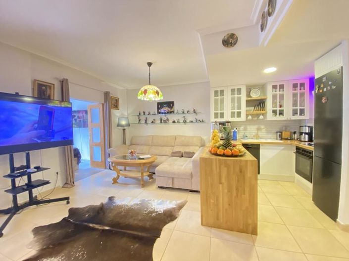 Image No.18-3 Bed Apartment for sale