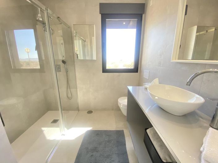 Image No.19-4 Bed Villa for sale