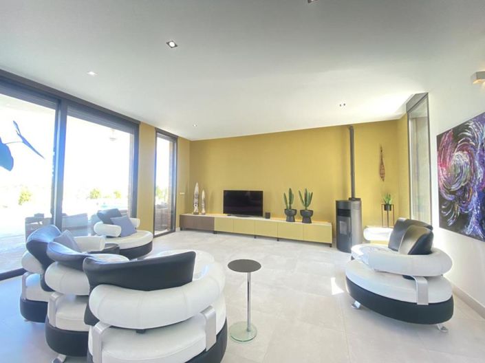 Image No.23-4 Bed Villa for sale