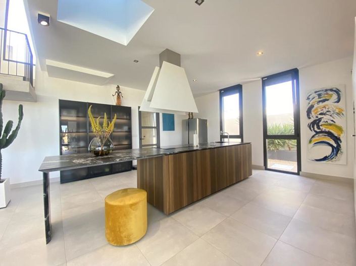 Image No.28-4 Bed Villa for sale