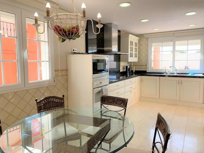 Image No.19-5 Bed Villa for sale