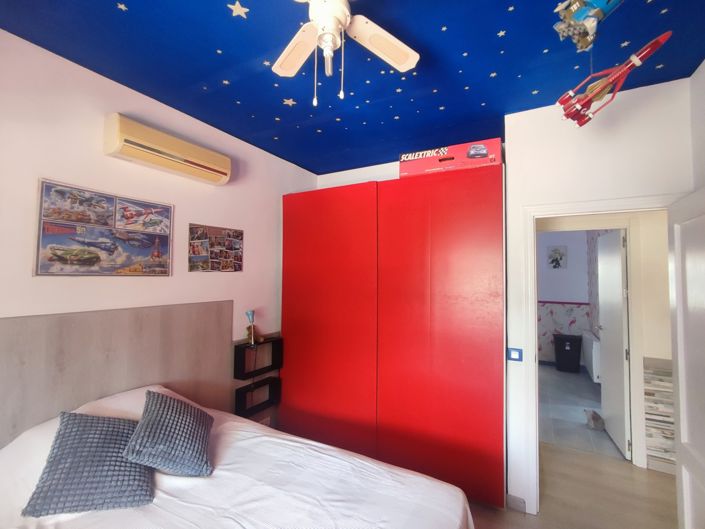 Image No.28-5 Bed Villa for sale