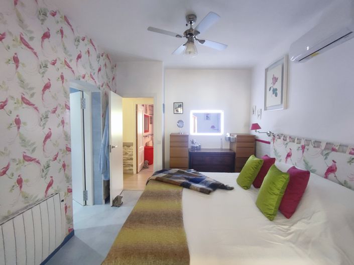 Image No.37-5 Bed Villa for sale