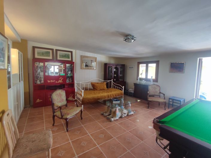 Image No.47-5 Bed Villa for sale