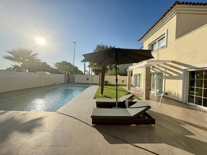 Image No.4-4 Bed Villa for sale