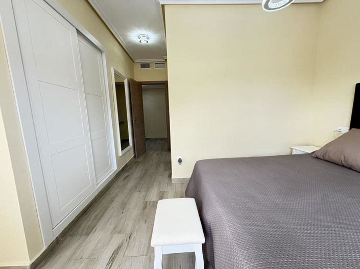 Image No.40-4 Bed Villa for sale