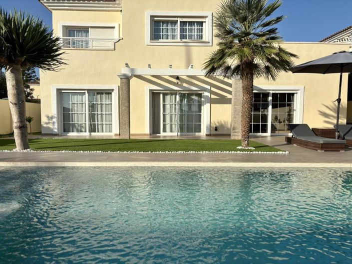 Image No.8-4 Bed Villa for sale