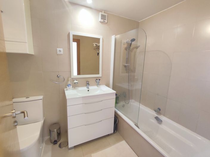 Image No.14-2 Bed Apartment for sale