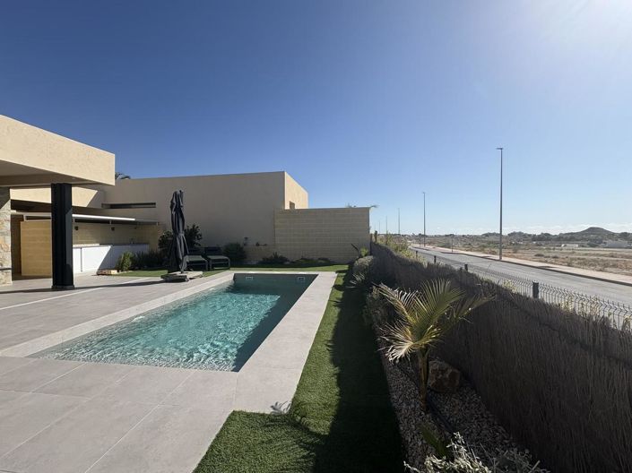 Image No.36-2 Bed Villa for sale