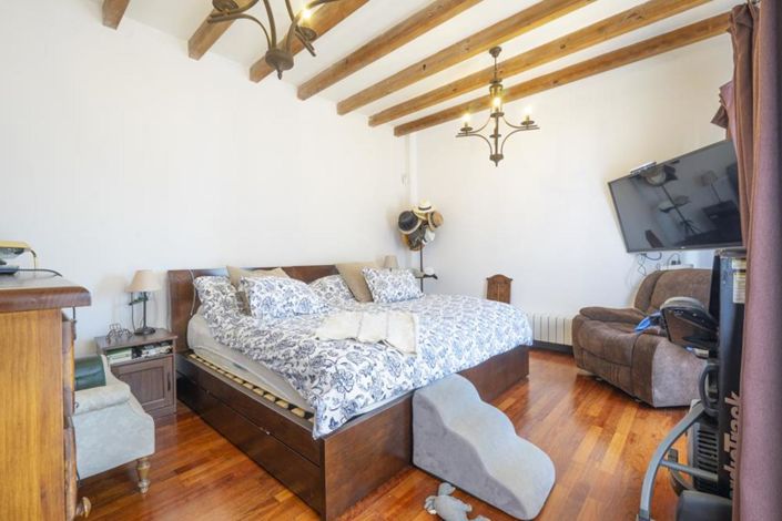 Image No.42-5 Bed Villa for sale