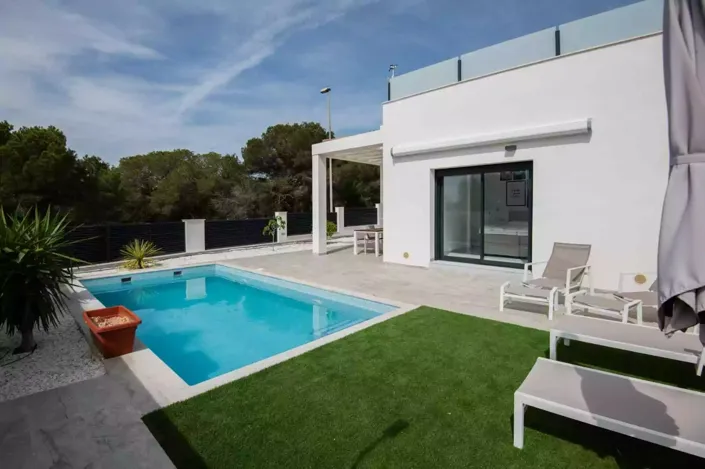 Image No.1-3 Bed Villa for sale
