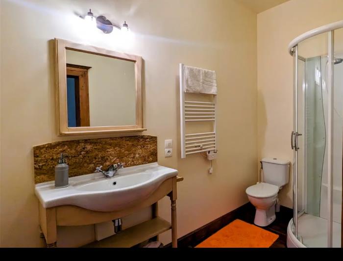 Image No.48-7 Bed Chateaux for sale