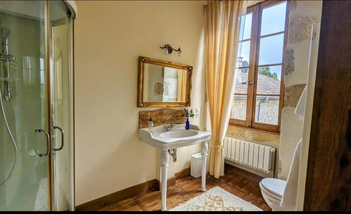 Image No.49-7 Bed Chateaux for sale