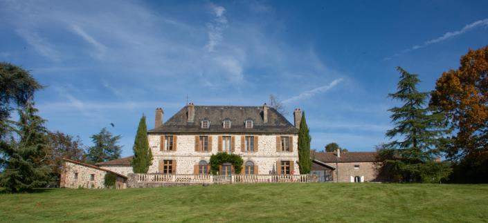 Image No.24-7 Bed Chateaux for sale