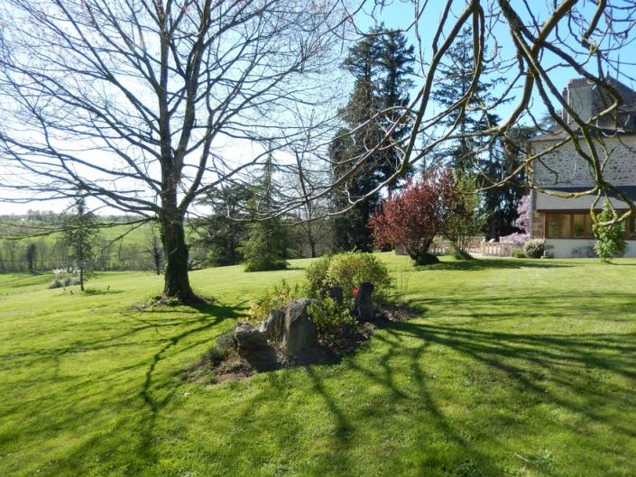 Image No.44-7 Bed Chateaux for sale