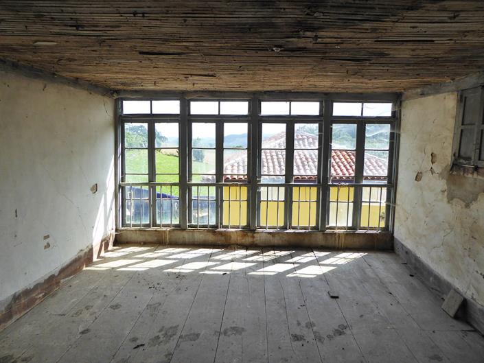 Image No.19-5 Bed Country House for sale