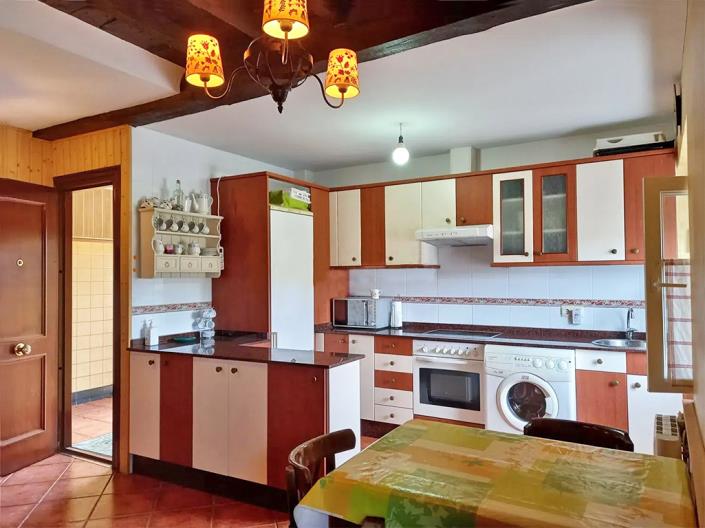 Image No.4-4 Bed Village House for sale