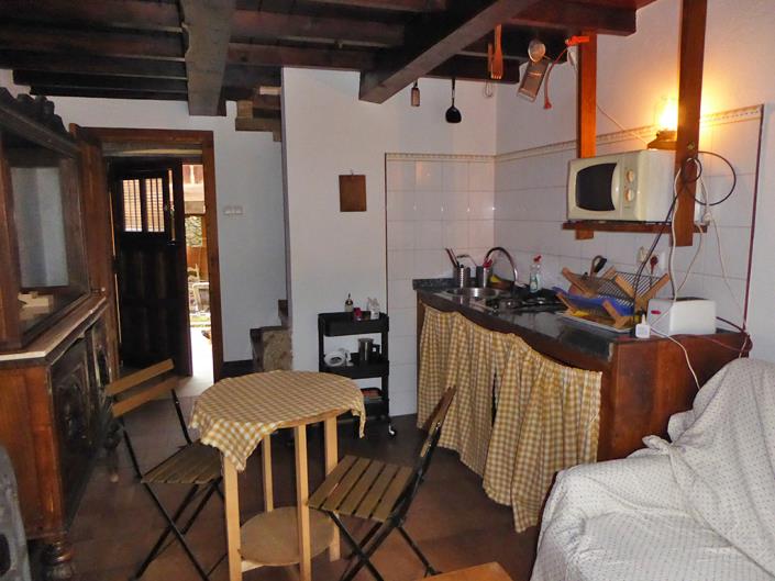 Image No.20-8 Bed Apartment for sale