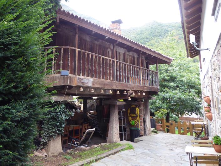 Image No.16-8 Bed Apartment for sale