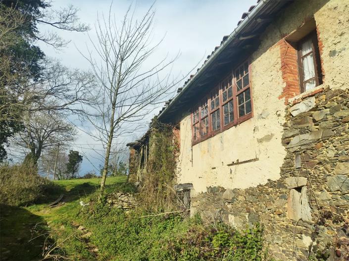 Image No.55-3 Bed Country Property for sale