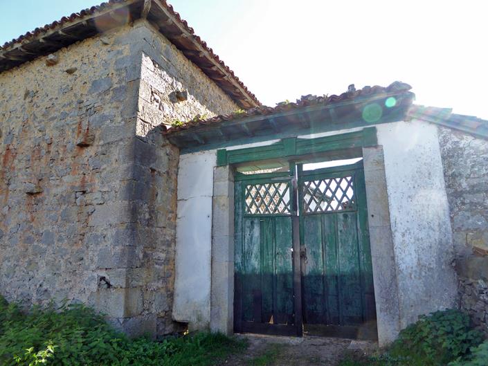 Image No.2-6 Bed Farmhouse for sale