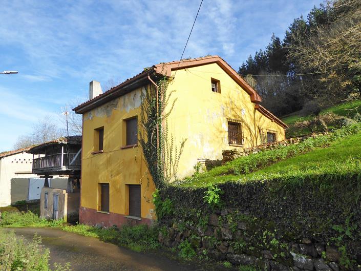 Image No.2-4 Bed Country House for sale