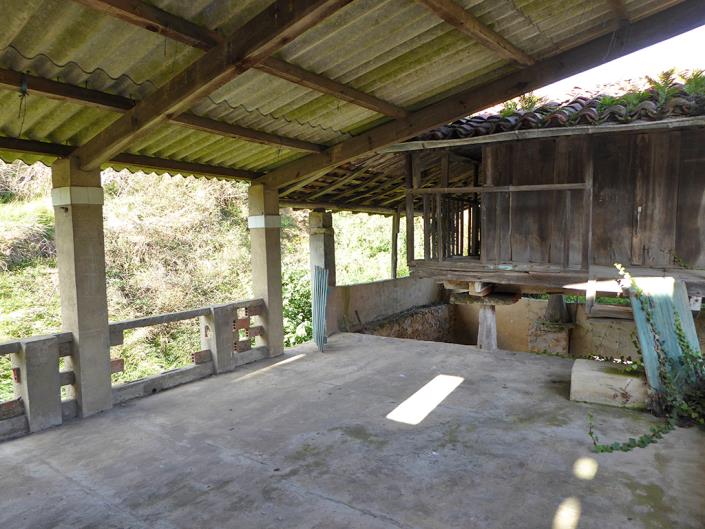 Image No.10-6 Bed Village House for sale