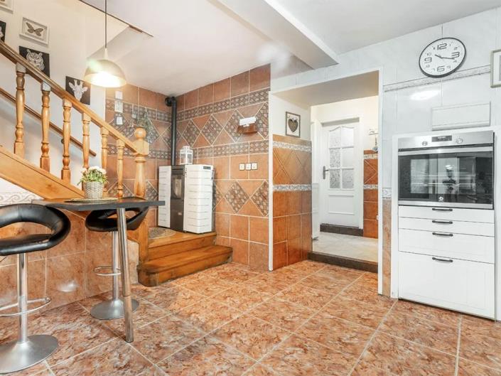 Image No.7-4 Bed Village House for sale