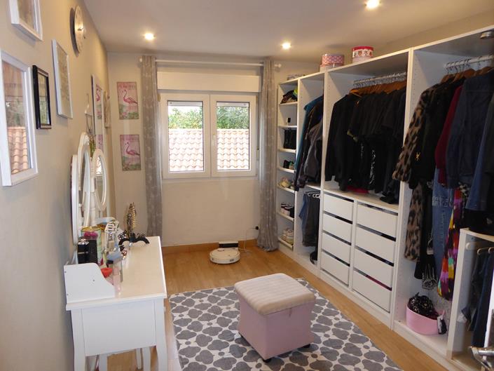 Image No.16-4 Bed Village House for sale