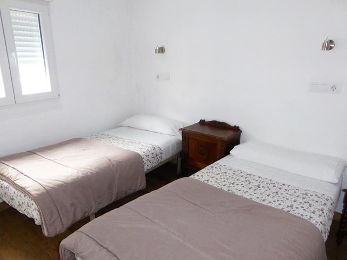 Image No.10-7 Bed Hotel for sale