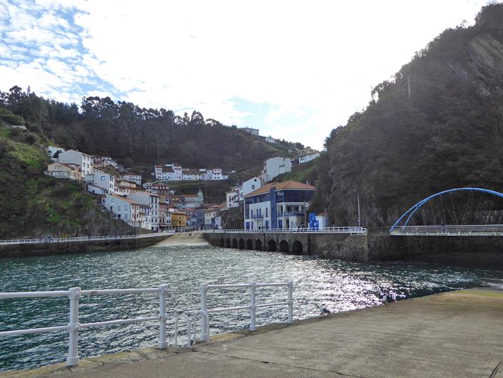 Image No.23-7 Bed Hotel for sale