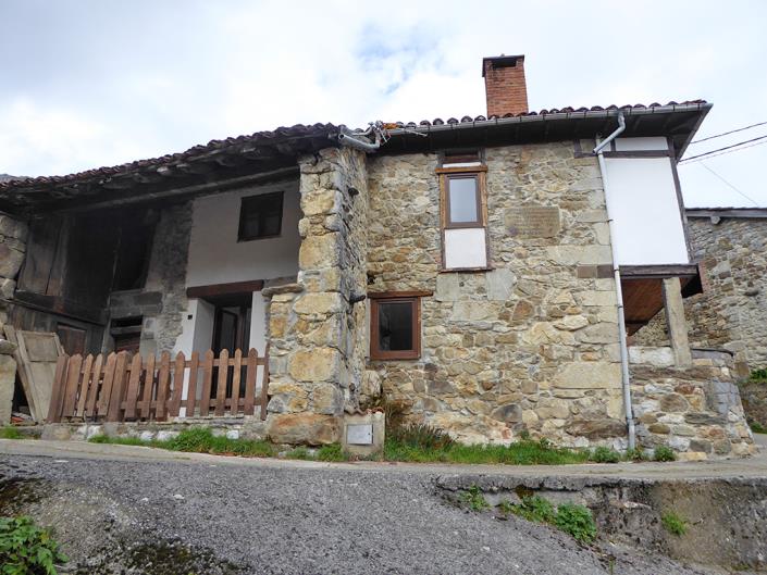 Image No.34-3 Bed Country House for sale