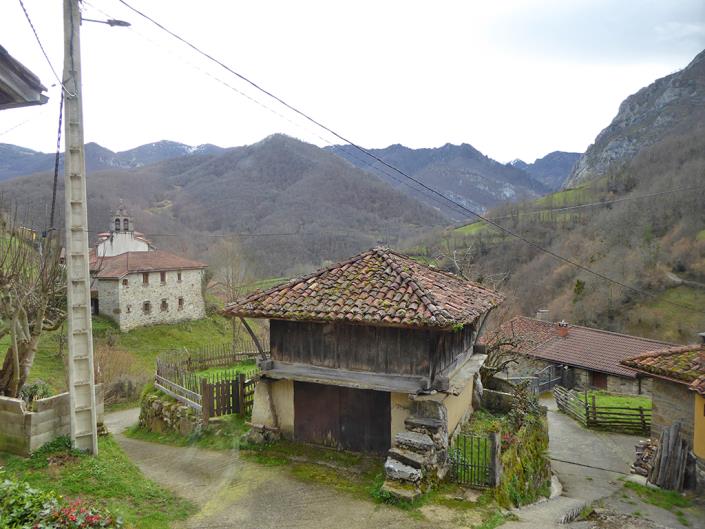 Image No.37-3 Bed Country House for sale