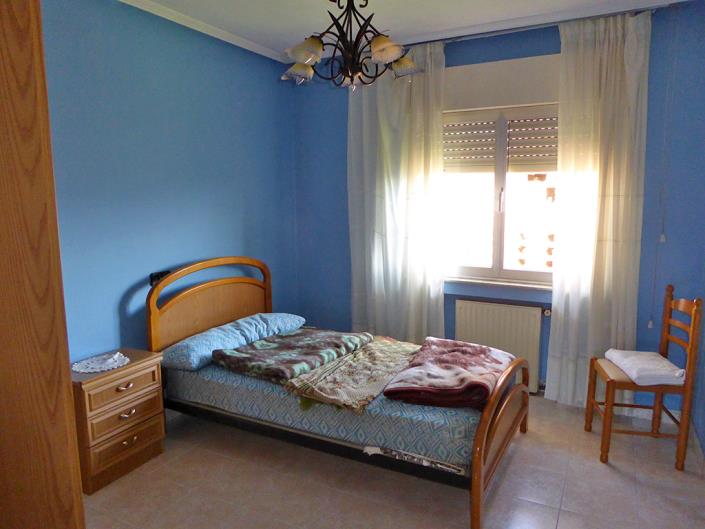 Image No.25-4 Bed Country Property for sale