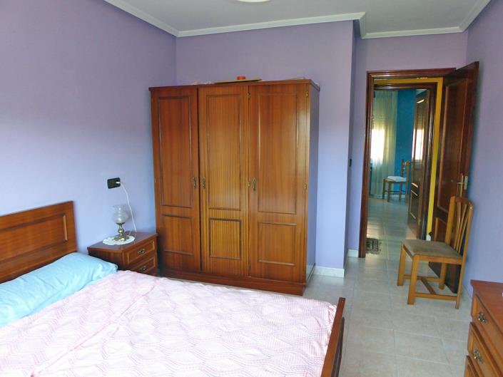 Image No.27-4 Bed Country Property for sale