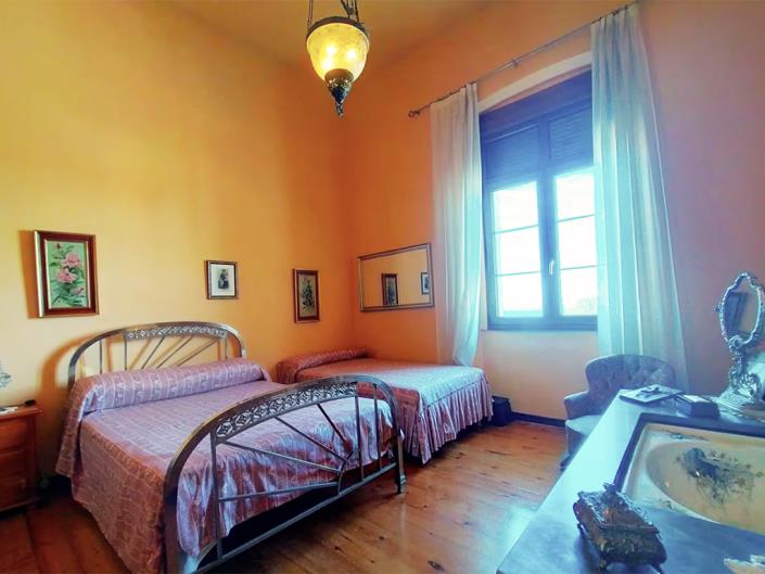 Image No.30-4 Bed Duplex for sale