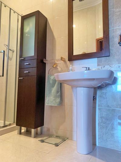 Image No.37-4 Bed Duplex for sale