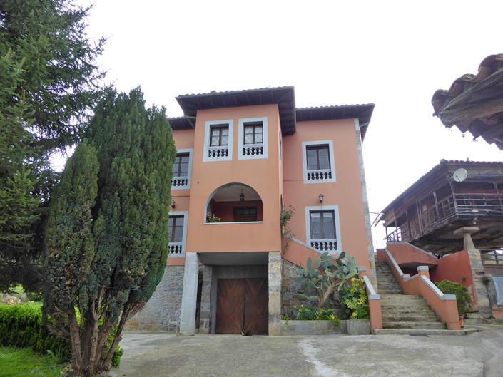 Image No.41-5 Bed Country House for sale