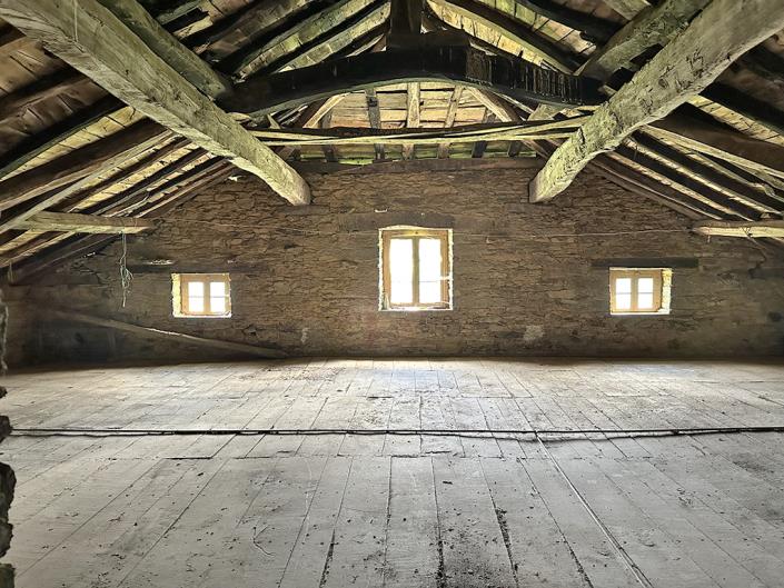 Image No.25-5 Bed Country Property for sale