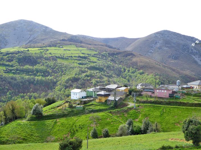 Image No.48-5 Bed Country Property for sale