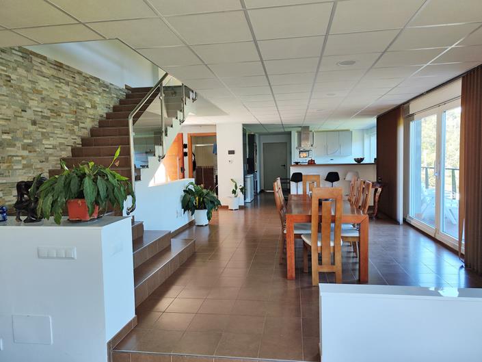 Image No.11-3 Bed Country Property for sale