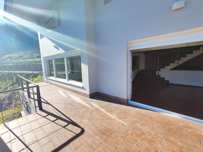 Image No.17-3 Bed Country Property for sale