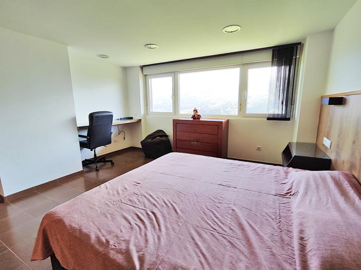 Image No.37-3 Bed Country Property for sale