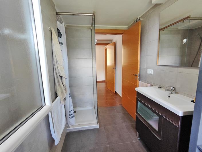 Image No.48-3 Bed Country Property for sale