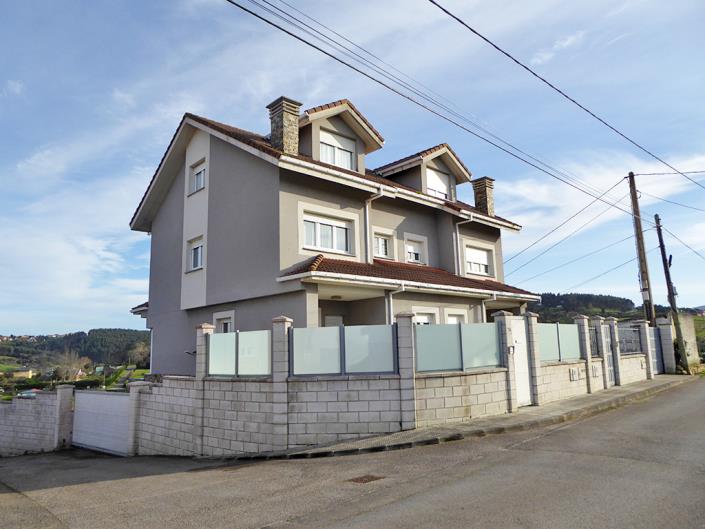 Image No.1-4 Bed House/Villa for sale
