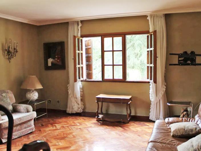 Image No.8-5 Bed Country Property for sale