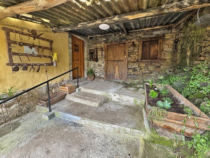 Image No.5-4 Bed Country Property for sale